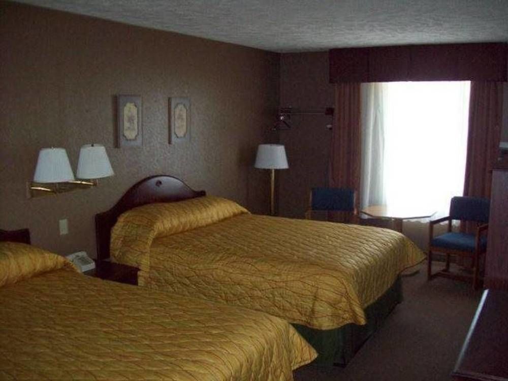 Lyons Inn Екстериор снимка