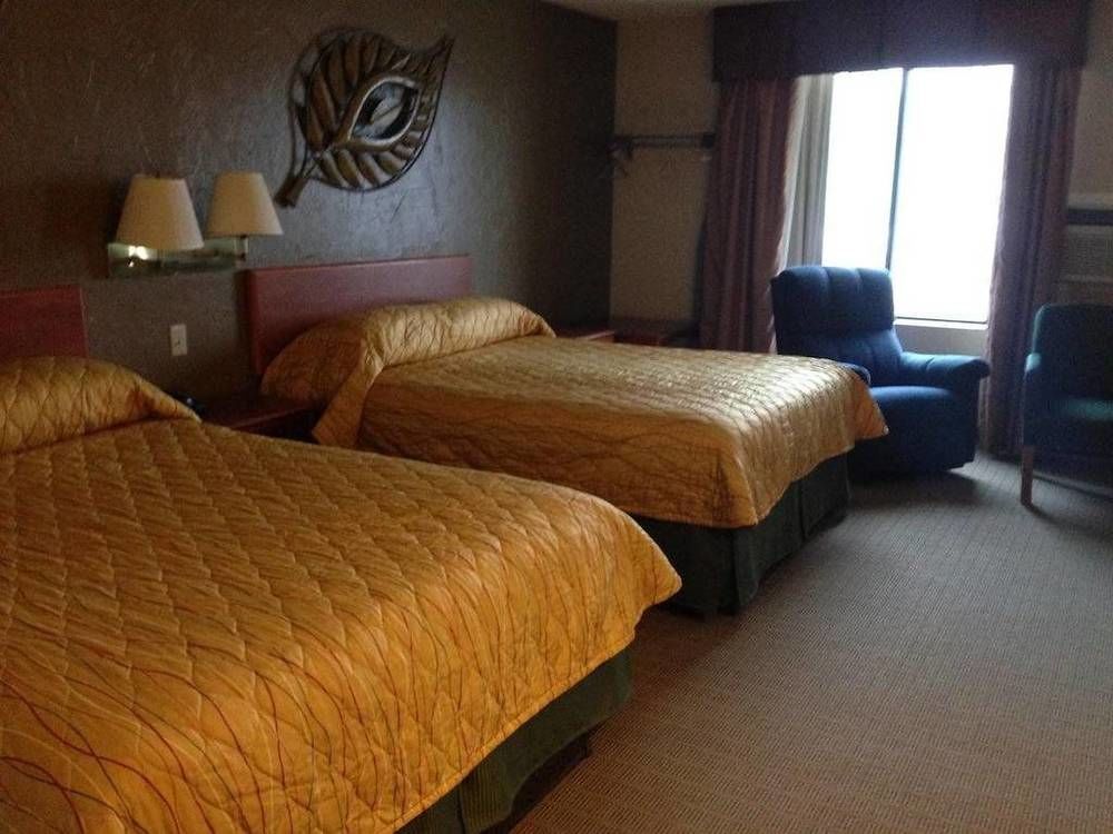 Lyons Inn Екстериор снимка